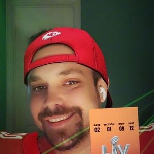 Meet your Posher, Justin